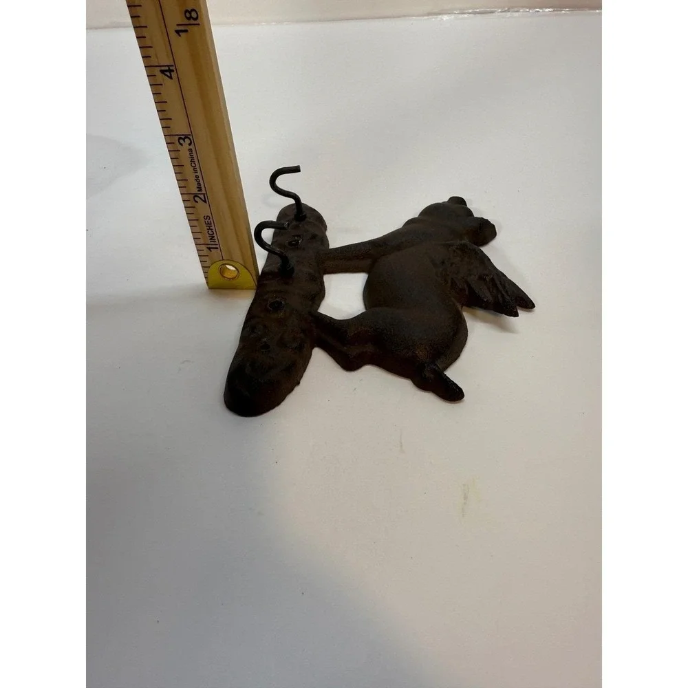 Cast‎ Iron Flying Pig Wall Hook Rack Rustic Brown Farmhouse Decor 2 Hooks 6.5in